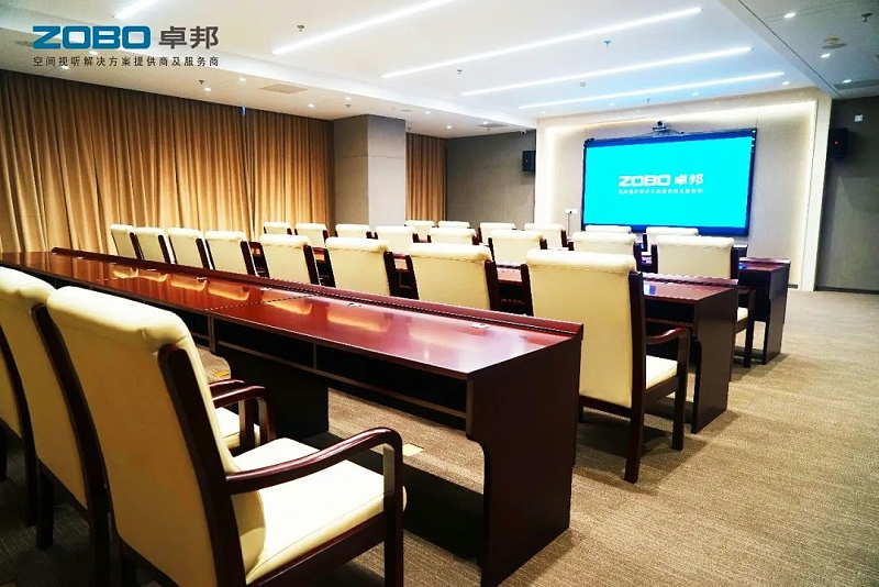 會議室水蜜桃黄色视频設備連接時需要注意的問題