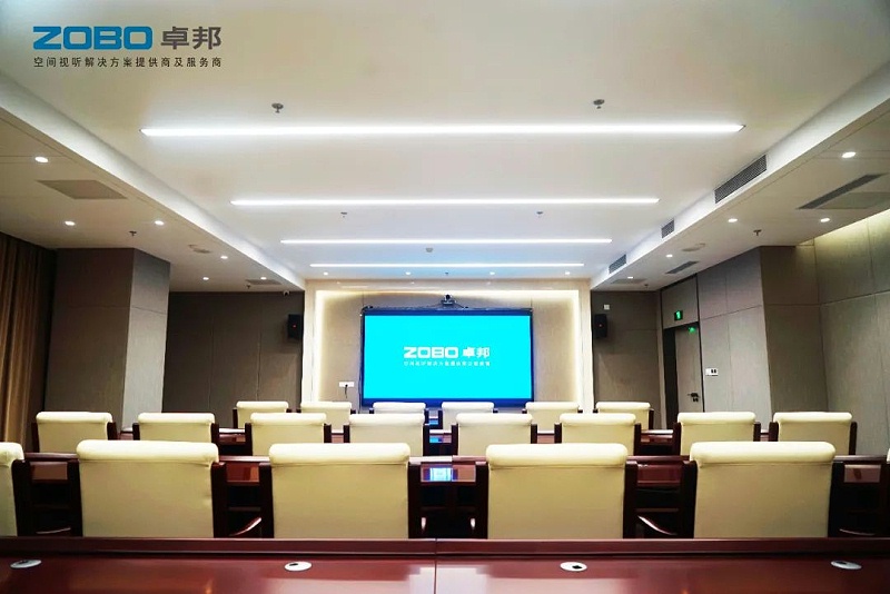會議室水蜜桃黄色视频設備連接時需要注意的問題