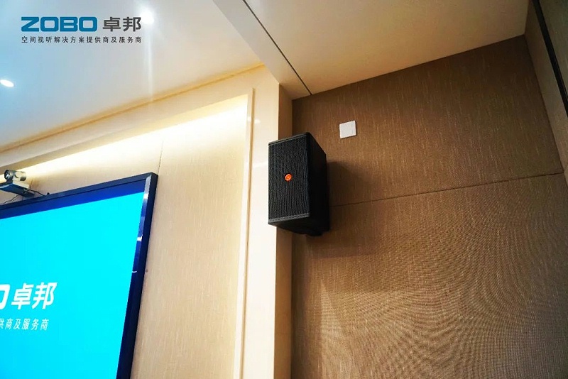 會議室水蜜桃黄色视频設備連接時需要注意的問題