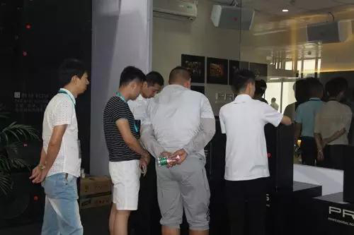 ZOBO蜜桃AV无码在线观看PALM展第三天