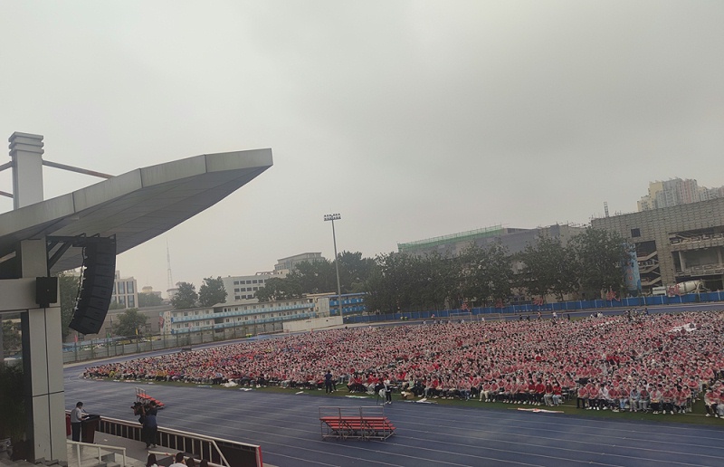 国产蜜桃水蜜桃国产館擴聲係統在校園典禮中的應用