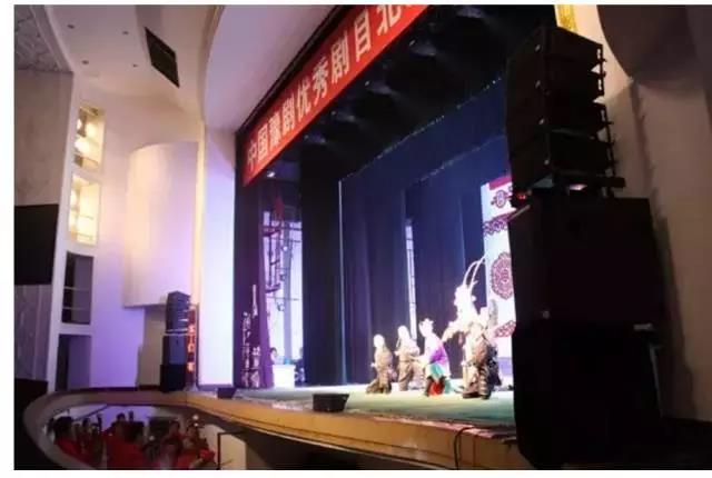 舞台水蜜桃黄色视频烘托舞台藝術效果的方式