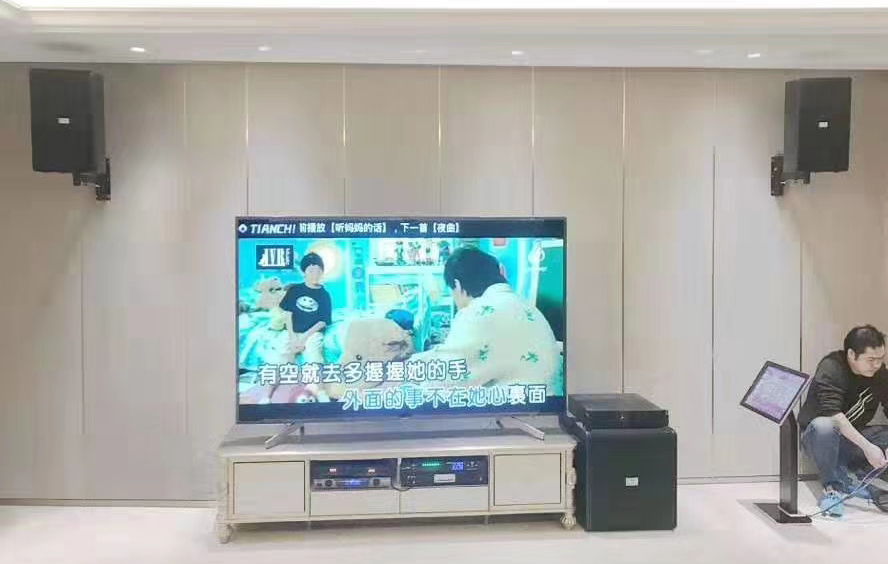 家庭影院係統水蜜桃黄色视频設計娛樂化思考