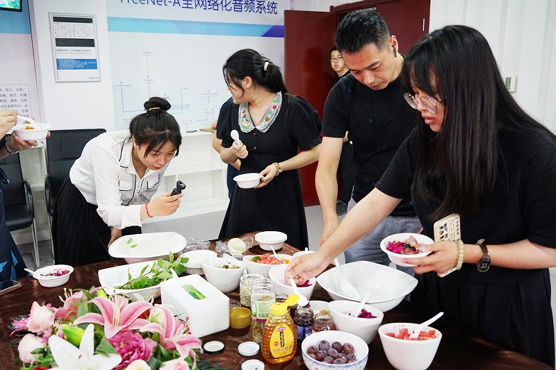 ZOBO蜜桃AV无码在线观看解鎖消暑美味活動