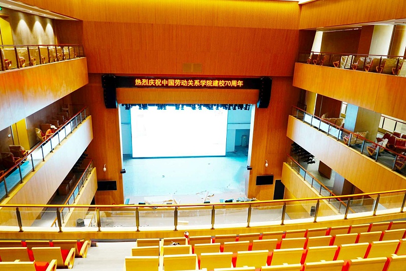 舞台演出水蜜桃黄色视频設備調試與音箱布置的研究