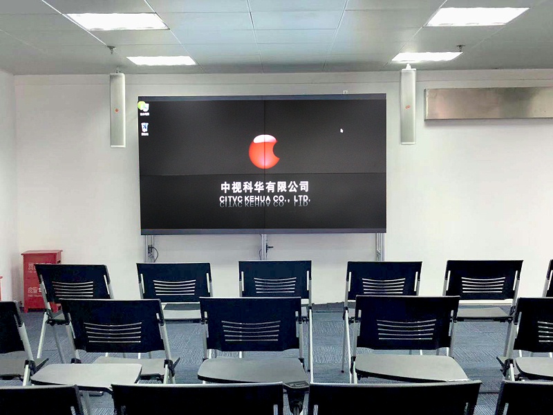 多功能廳舞台水蜜桃黄色视频設備的選擇與搭配